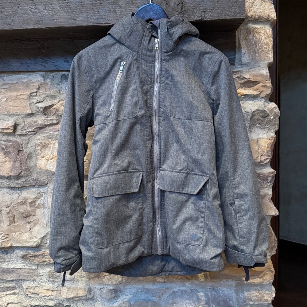 Girls Grey Ski Jacket and snow pants